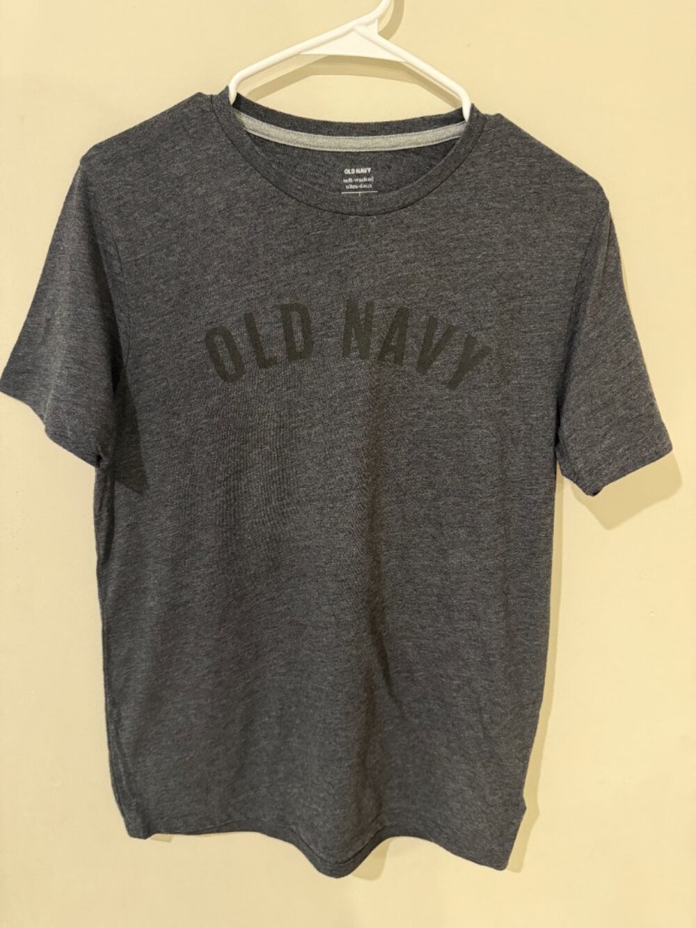 Old Navy Men's T-Shirt Dark Gray Heather Soft-Washed Ultra-Doux Short Sleeve